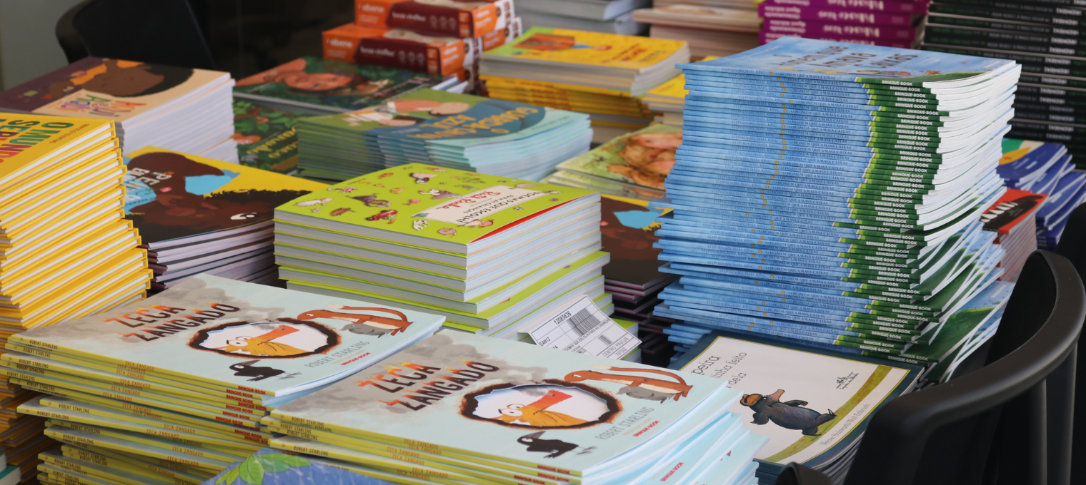 Dia Mundial do Livro: Fundação Abrinq realiza doações para incentivar a leitura entre crianças e adolescentes